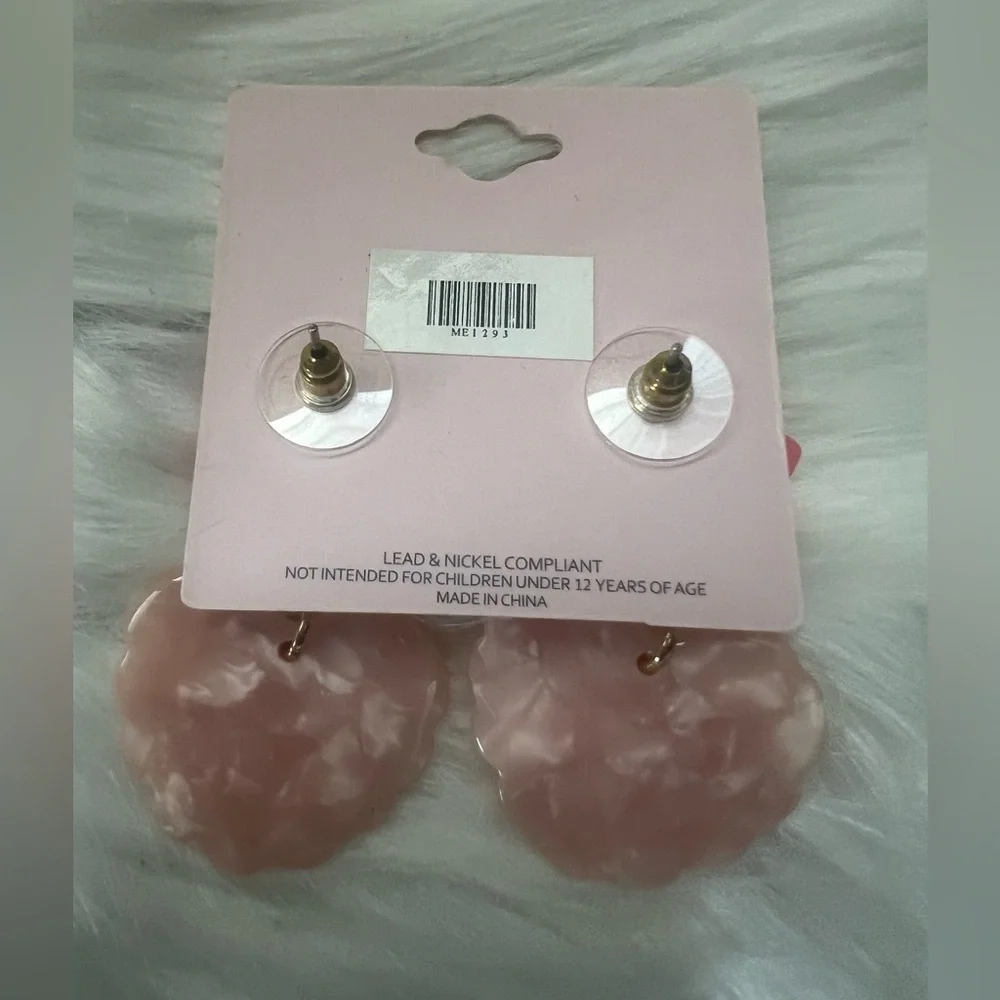 Heart shaped earrings - Picture 2 of 3